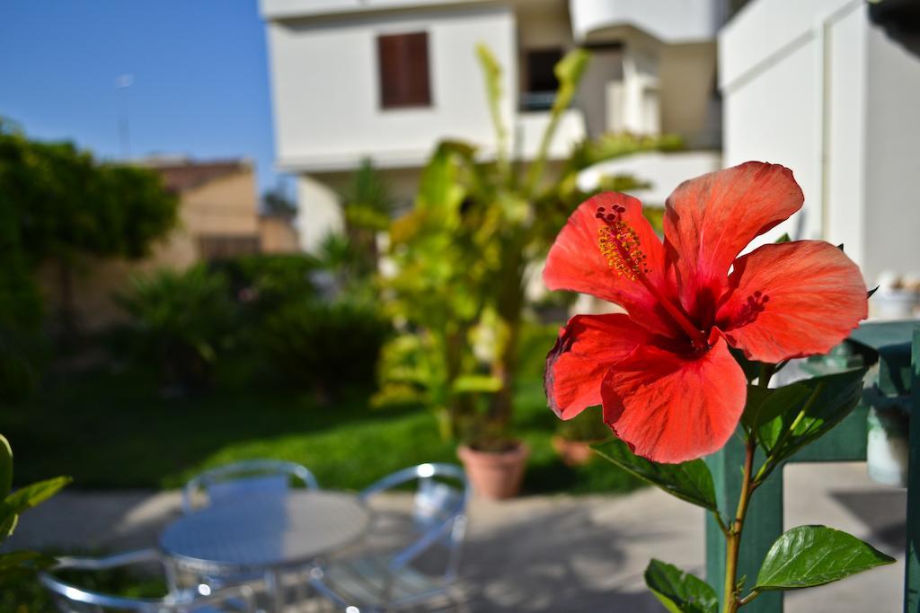 Villa Fiori Beach Менфі Екстер'єр фото