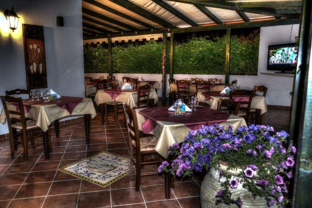 Villa Fiori Beach Менфі Екстер'єр фото
